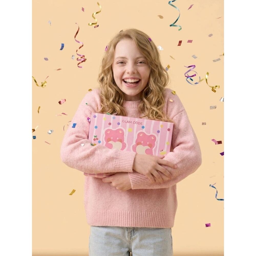 ✨ Glamour Code 24-Day Mystery Beauty Calendar | New in Box | MSRP $36.99 Tween